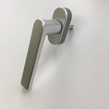 Дизайнерская оконная ручка HOPPE Linea Rehau цвет: серебро